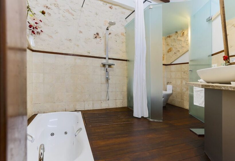 스위트, Can Joan Capo  Adults Only