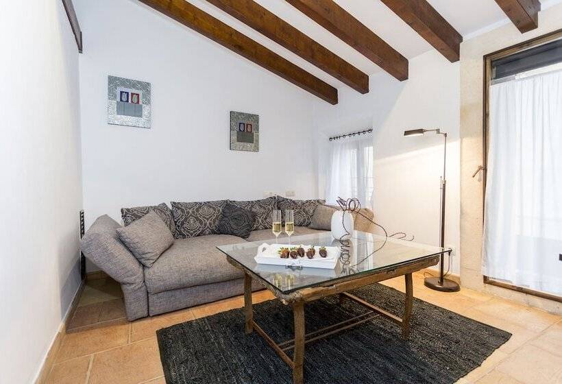 스위트, Can Joan Capo  Adults Only