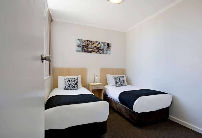 חדר משפחתי, Comfort Inn Capital Horsham