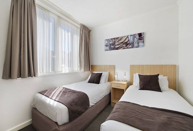 חדר משפחתי, Comfort Inn Capital Horsham