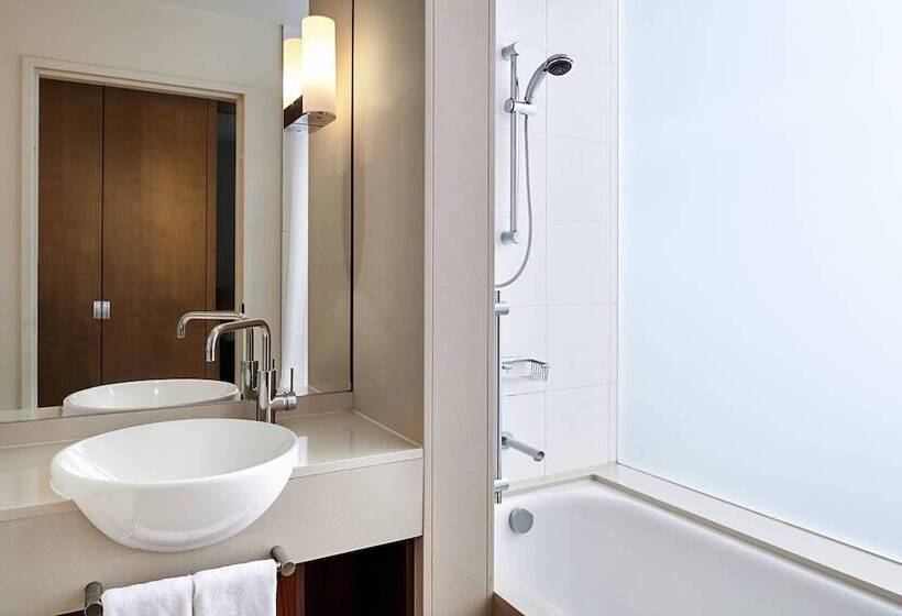 带2个双人床的标准工作室, Courtyard By Marriott Sydney North Ryde