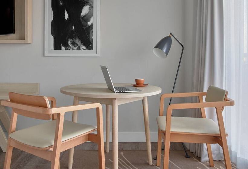 带2个双人床的标准工作室, Courtyard By Marriott Sydney North Ryde