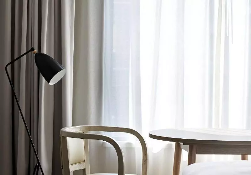 キングサイズベッドのスタンダードルーム, Courtyard By Marriott Sydney North Ryde