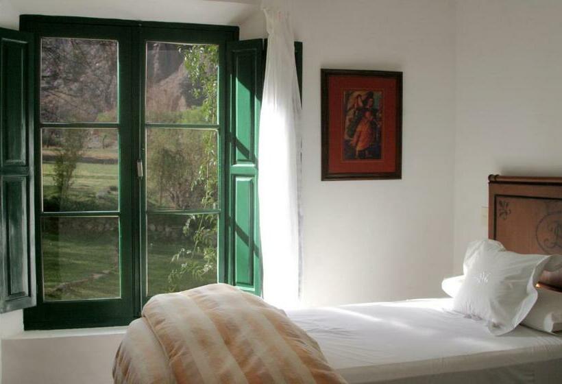 스탠다드 룸, El Manantial Del Silencio