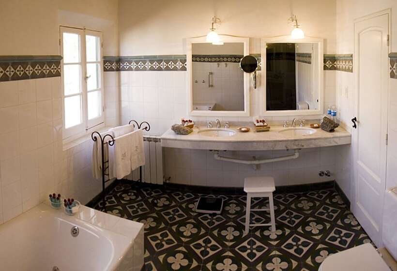 스탠다드 룸, El Manantial Del Silencio