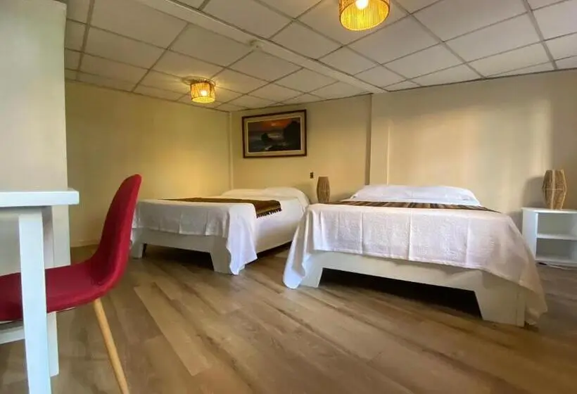 Standaard Driepersoonskamer, Hostal Alcala