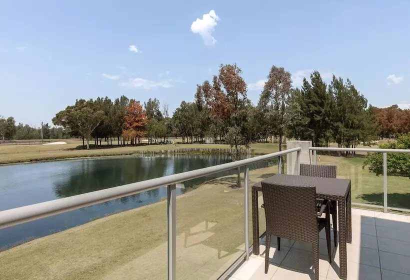 スリーベッドルーム　ヴィラ, Rydges Resort Hunter Valley