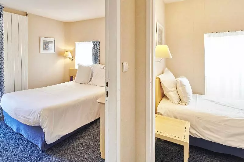 スリーベッドルーム　ヴィラ, Rydges Resort Hunter Valley