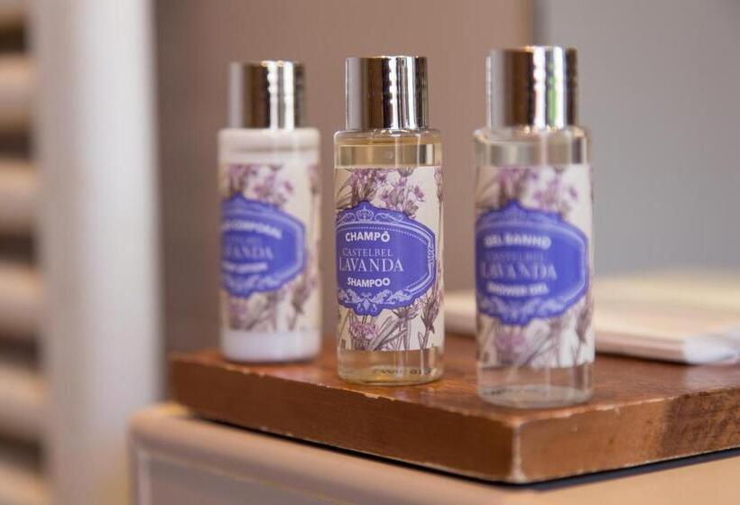 اتاق سوپریور, La Capellanía