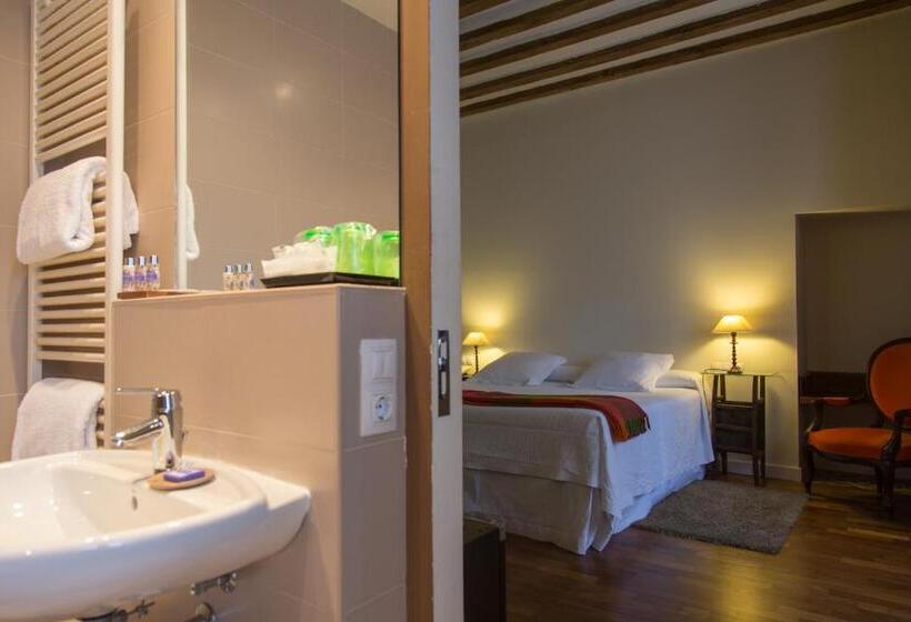 اتاق سوپریور, La Capellanía