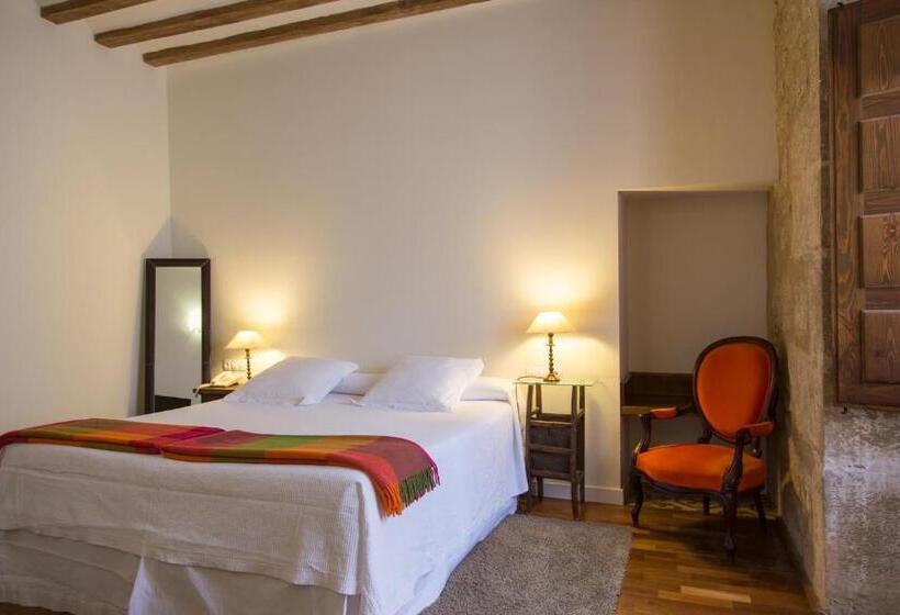 اتاق سوپریور, La Capellanía