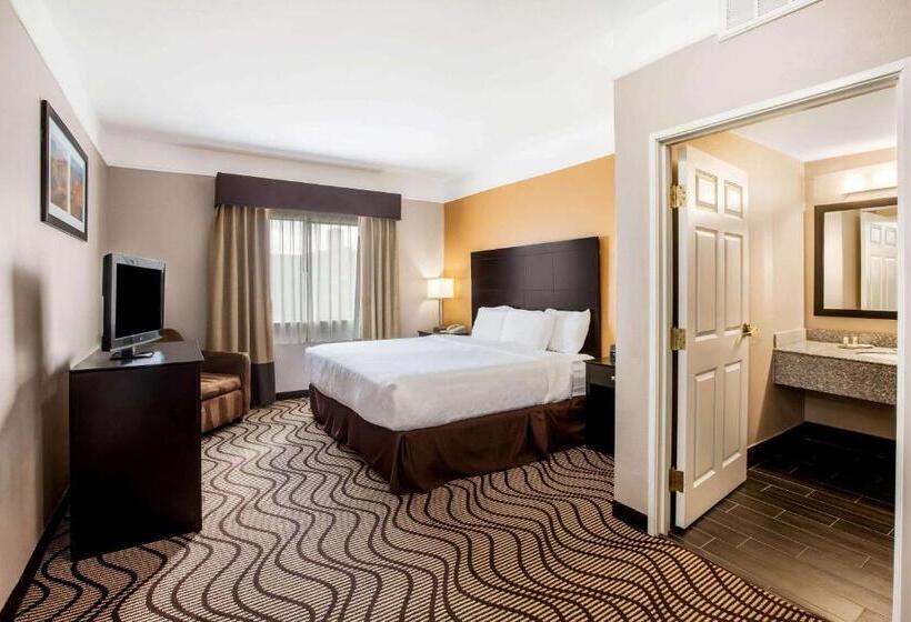 适合残疾人士使用的带超级大床的标准间, La Quinta By Wyndham Pasadena