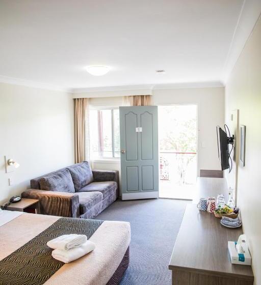 סוויטת 2 חדרי שינה, Lilac City Motor Inn & Steakhouse