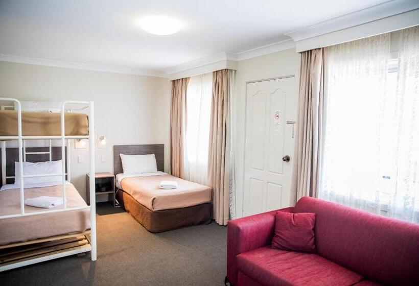 סוויטת 2 חדרי שינה, Lilac City Motor Inn & Steakhouse