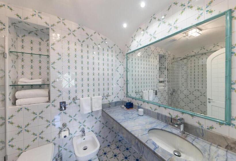 חדר סופריור נוף לעיר, Mamela