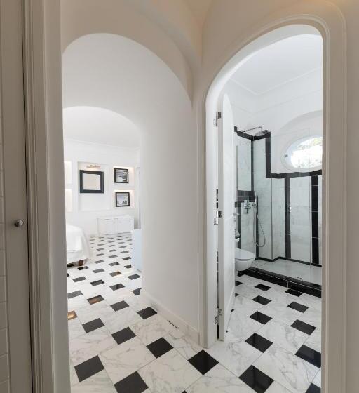 シティビューのスーペリアルーム, Mamela