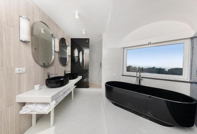 סוויטה נוף לים, Mamela