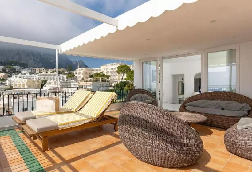 2 Bedrooms Suite Sea View, Mamela