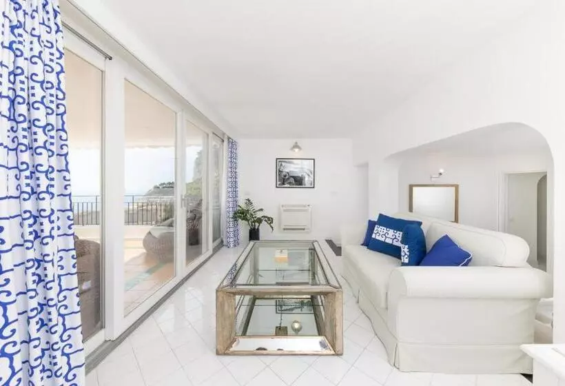 2 Bedrooms Suite Sea View, Mamela