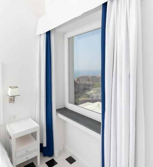 חדר סטנדרט צדדי נוף לים, Mamela