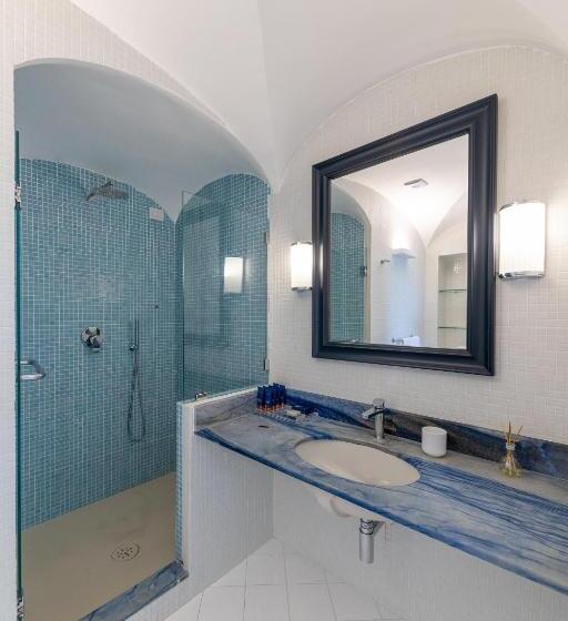 サイドオーシャンビュースタンダードルーム, Mamela