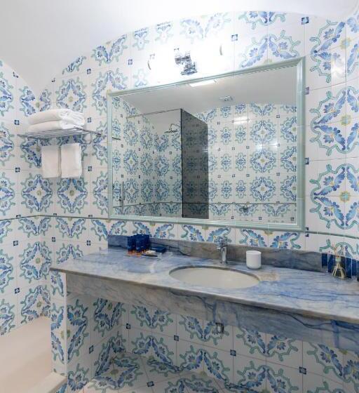 סוויטת ג'וניור נוף לגינה, Mamela