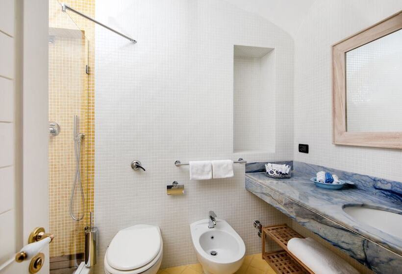 シティビューのスーペリアルーム, Mamela