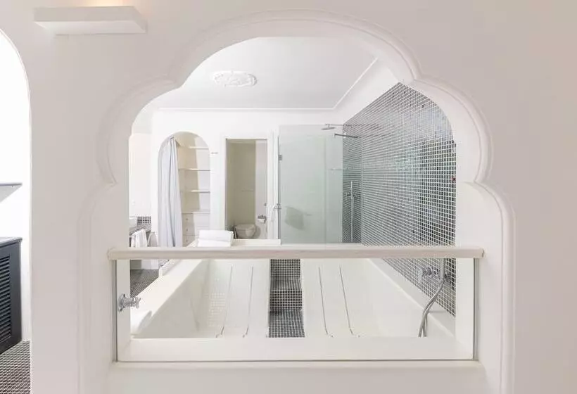 2 Bedrooms Suite Sea View, Mamela