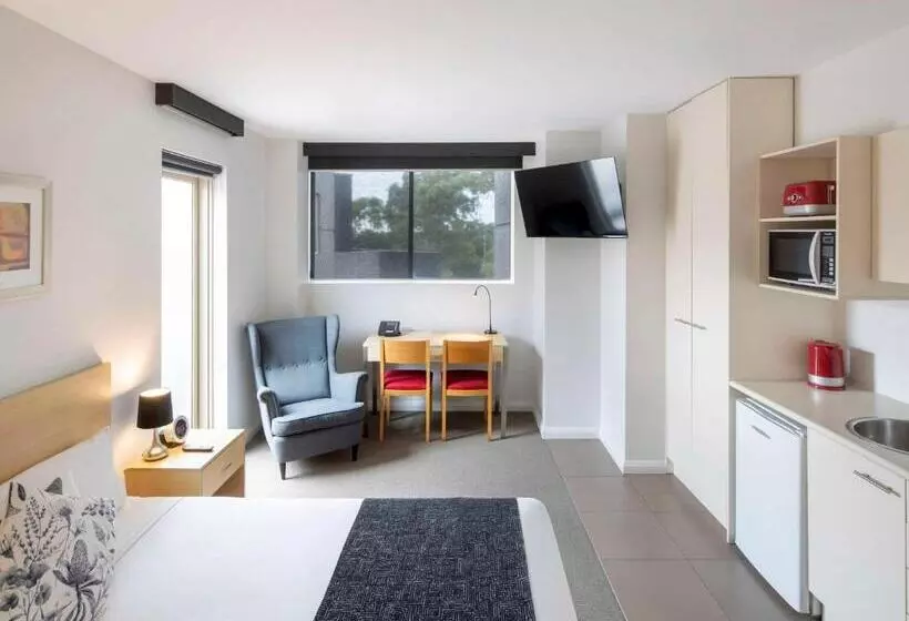 スタンダードスタジオ, Mantra Castle Hill Sydney, An Accor