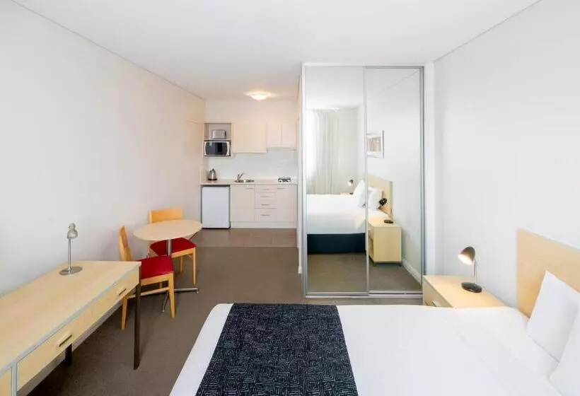 スタンダードスタジオ, Mantra Castle Hill Sydney, An Accor