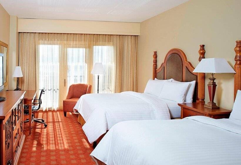 ２ダブルベッドのスタンダードルーム, Renaissance Shoals Resort And Spa