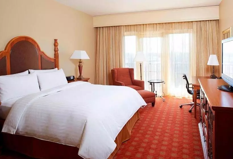 スタンダードルーム, Renaissance Shoals Resort And Spa