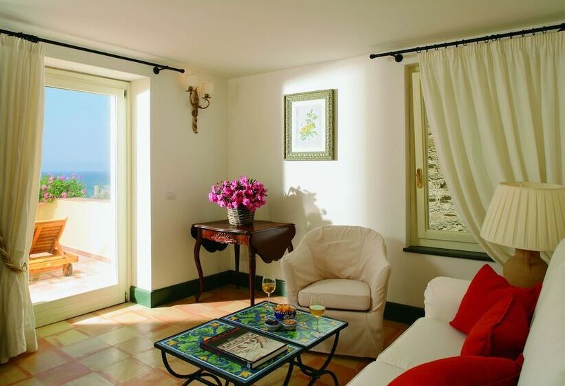 디럭스 스위트 바다 전망, Palazzo Belmonte