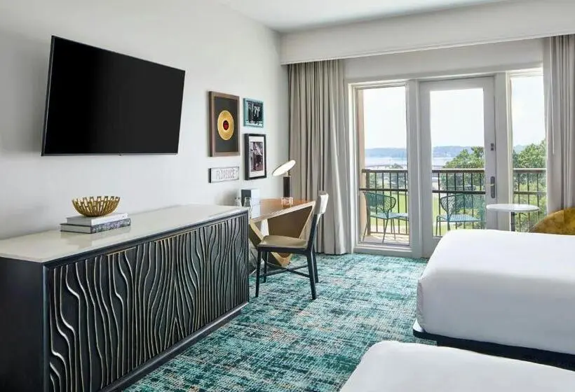 クイーンサイズベッドのスタンダードルーム, Renaissance Shoals Resort And Spa