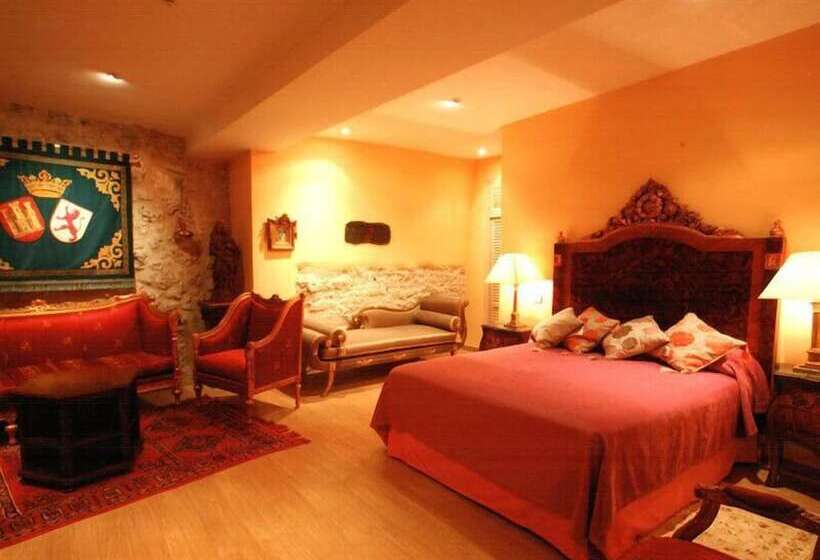 Люкс, Residencia Real Del Castillo De Curiel