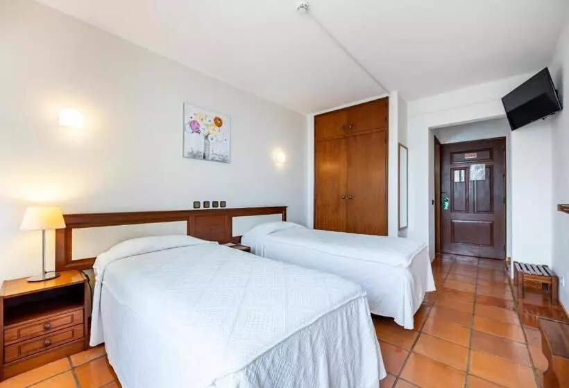 スタンダードルーム, Residencial Salema