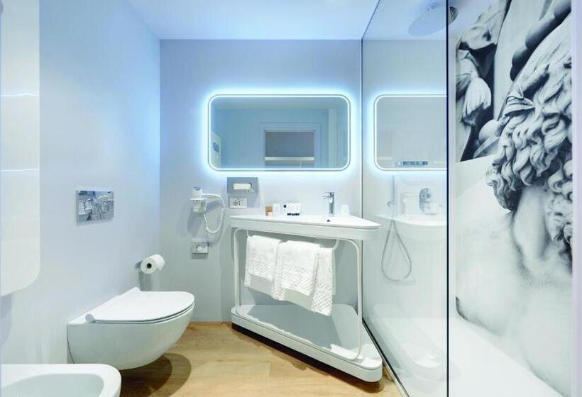 اتاق لوکس با بالکن, Youme Design Place