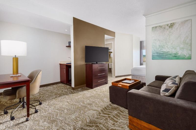 Номер Стандарт, Microtel Inn & Suites By Wyndham Gardendale