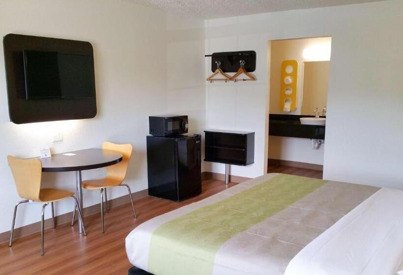 스탠다드 룸 킹사이즈 침대, Motel 6 palestine, Tx