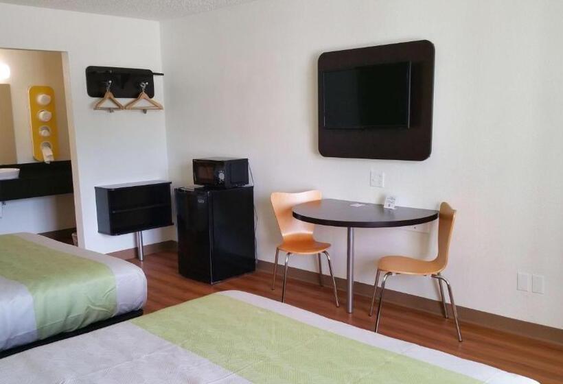 스탠다드 룸, Motel 6 palestine, Tx