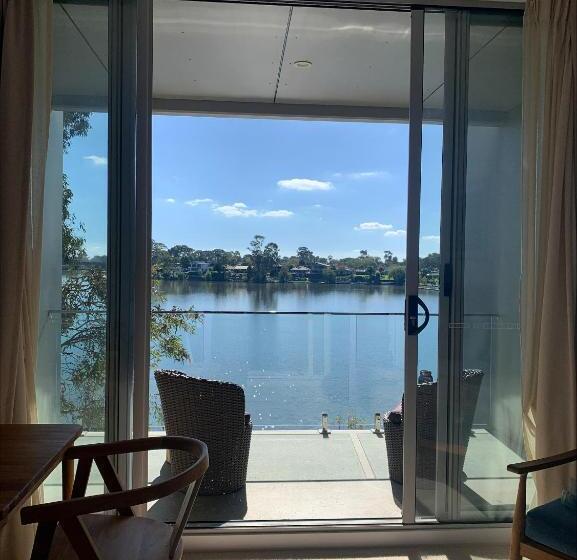 חדר סטנדרט נוף לאגם, Nagambie Waterfront Motel