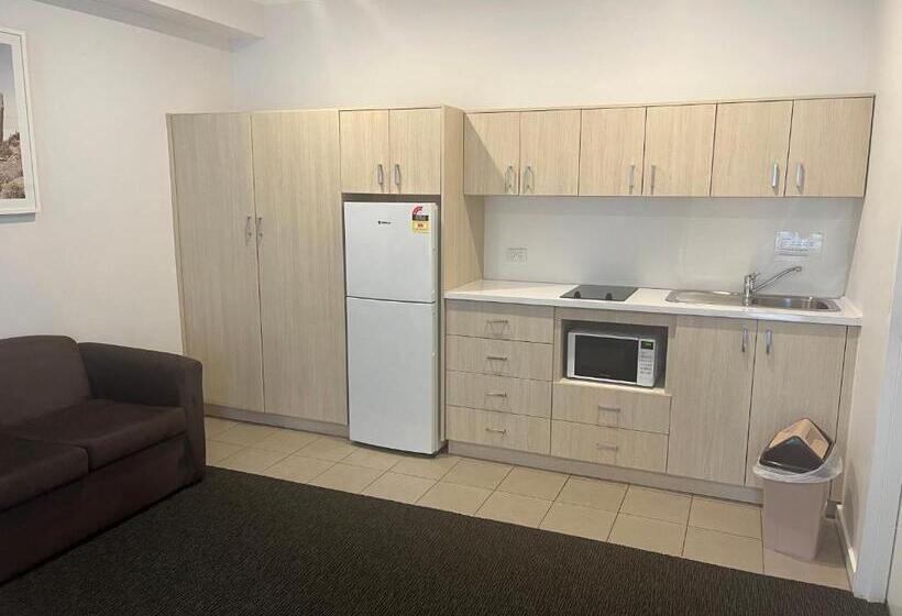 חדר משפחתי, Nagambie Waterfront Motel