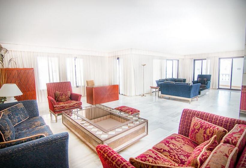 Апартаменты 2 Спальни Вид на Море, Park Plaza Suites Apartamentos