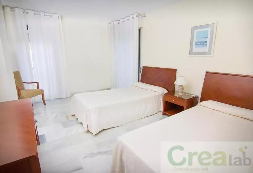 آپارتمان 1 خوابه با چشمانداز دریا, Park Plaza Suites Apartamentos