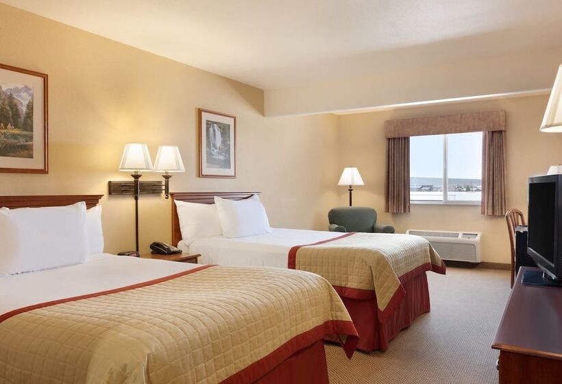 غرفه قياسيه سريرين مزدوجين, Pinedale Hotel & Suites