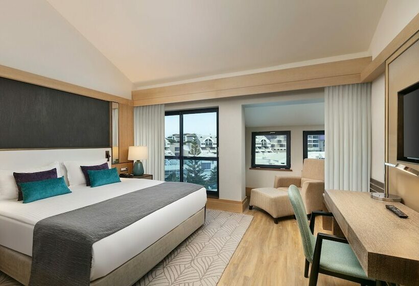 Номер Deluxe Вид на Бассейн, Susesi Luxury Resort
