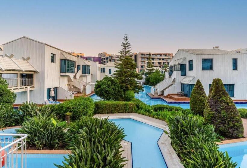 Номер Deluxe Вид на Бассейн, Susesi Luxury Resort