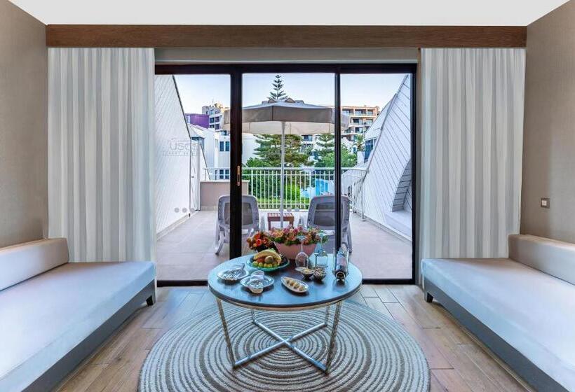 חדר דלוקס נוף בריכה, Susesi Luxury Resort