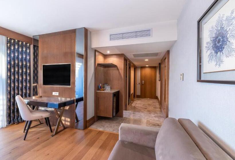 סוויטה מלכותית, Susesi Luxury Resort