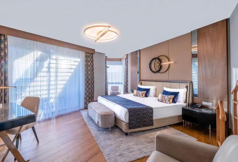 סוויטה מלכותית, Susesi Luxury Resort